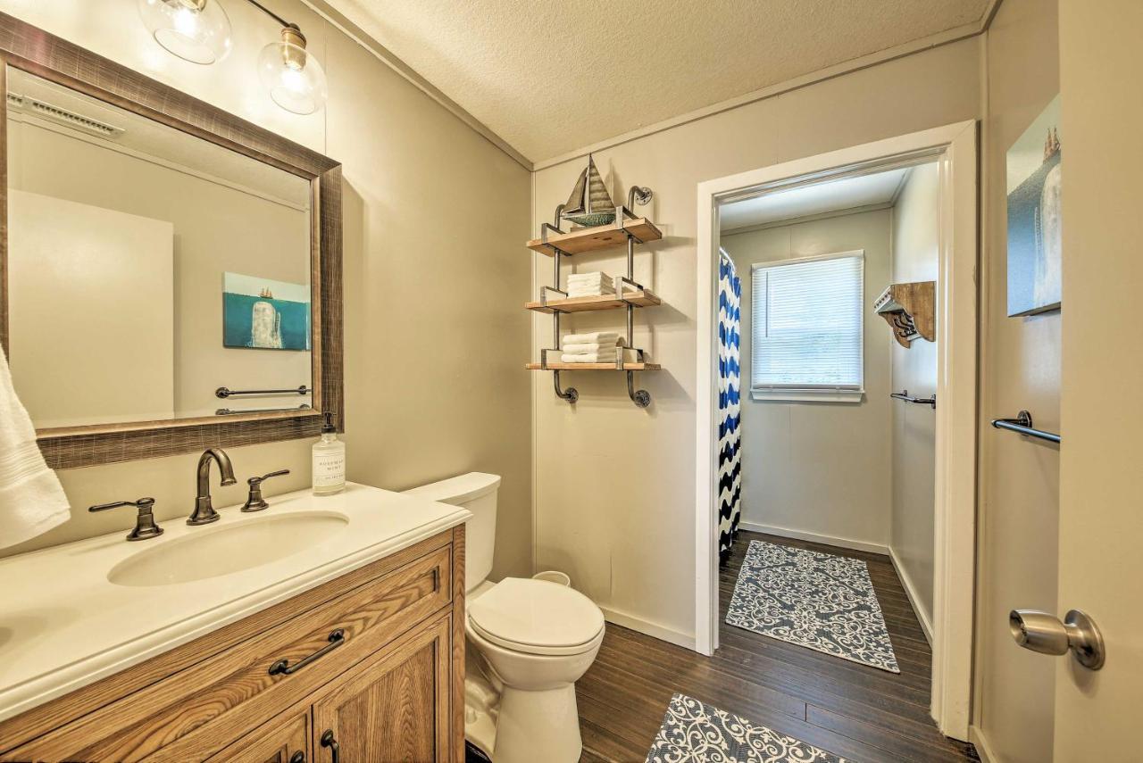 Cozy Cottage Less Than 2 Mi To Cape Hatteras Natl Shore! Frisco Luaran gambar